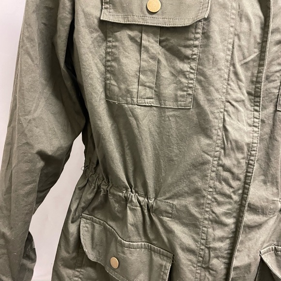 Jones New York military jacket that is in excellent condition. Size L - Picture 3 of 8